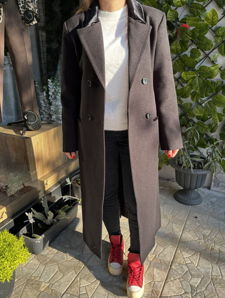 Kaşe Siyah Uzun Kaban Kürk Yaka Detaylı