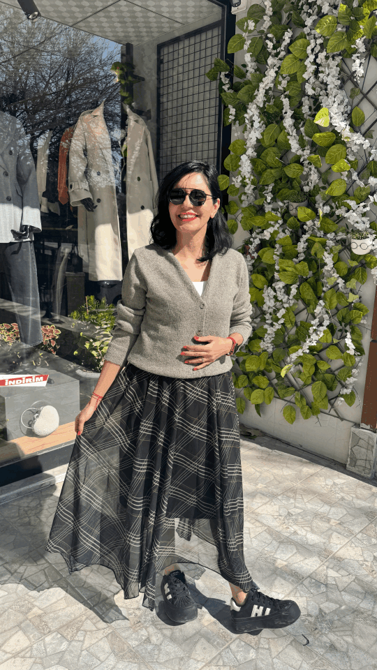 Kahve ve Bej Renkli Asimetrik Şifon Etek