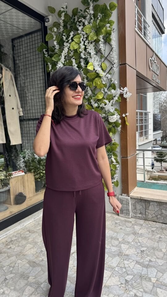 Modal Kumaş Mürdüm Rahat Kalıp Yuvarlak Yaka Paçası Geniş Kısa Kollu Eşofman Takım