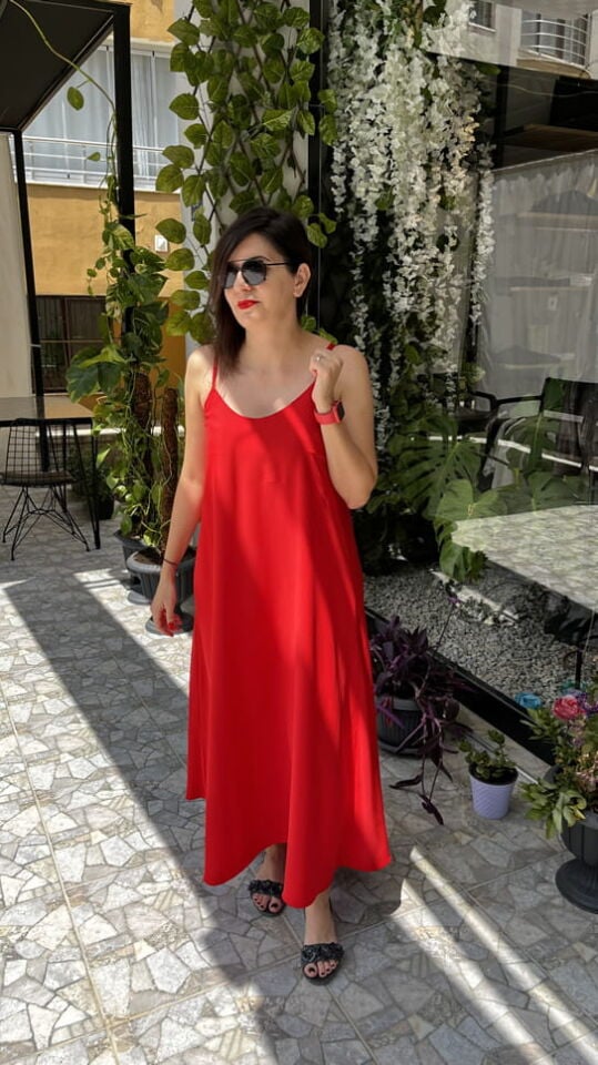 Kırmızı Askılı Dubai Kumaş Uzun Elbise