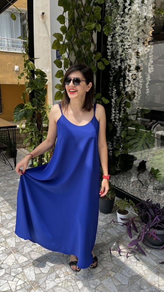 Saks Mavisi İnce Askılı Uzun Dubai Kumaş Elbise