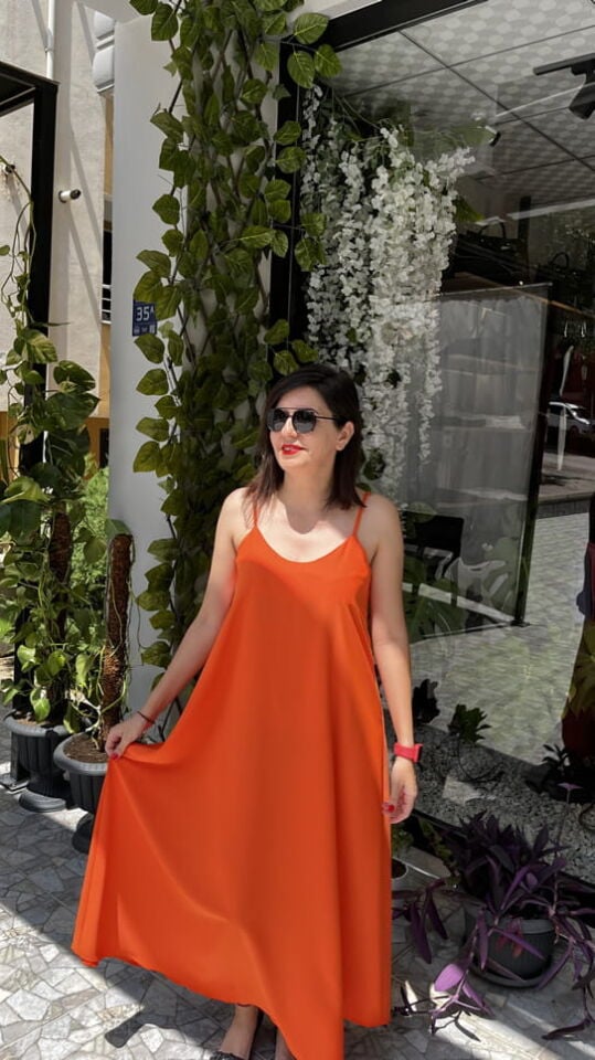 Turuncu İnce Askılı Uzun Dubai Kumaş Elbise