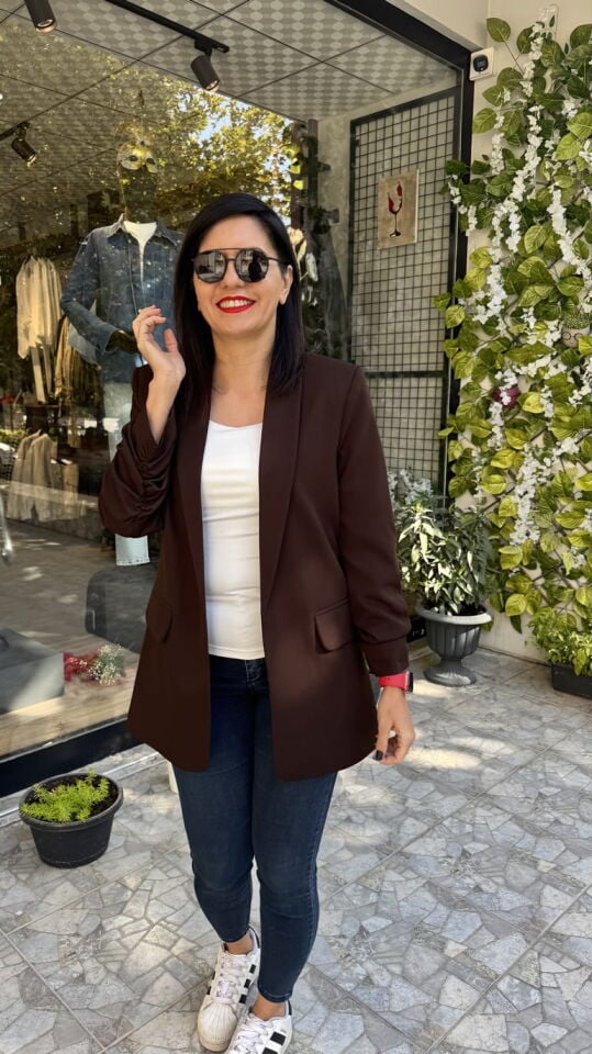 Kolu Büzgü Detaylı Atlas Kumaş Kahverengi Blazer Ceket