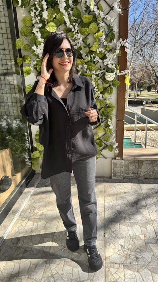 Düşük Omuz Oversize Siyah Gömlek