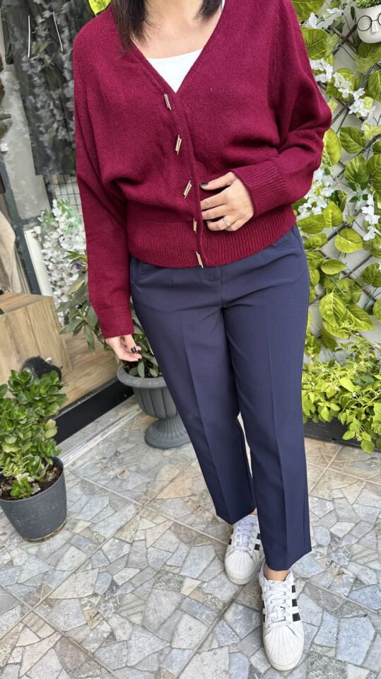 Bordo V Yaka Metal Düğme Detaylı Triko Hırka