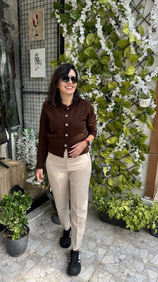 Kahve Bisiklet Yaka Düğme Detaylı Triko Hırka