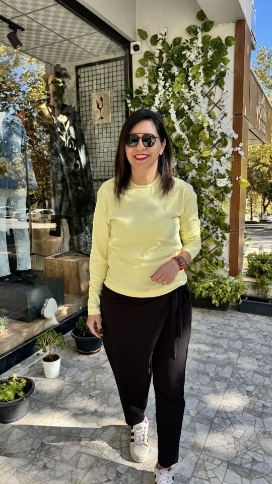 Sarı Basic Rahat Kalıp Bisiklet Yaka Body