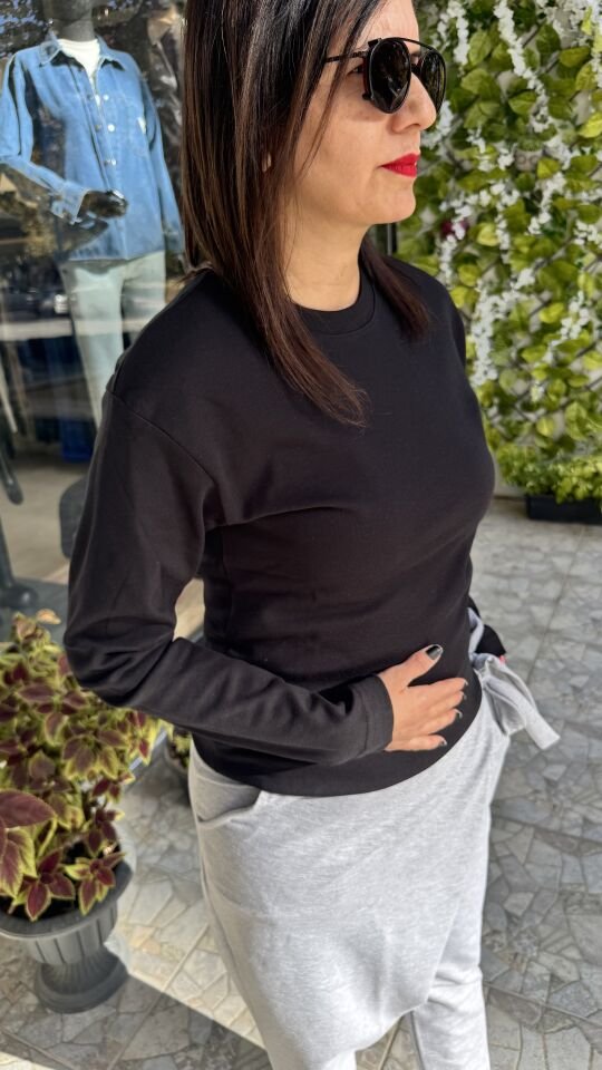 Siyah Basic Rahat Kalıp Bisiklet Yaka Body