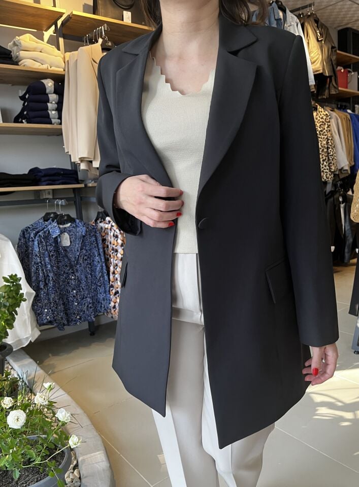 Uzun Siyah Pamuk Kumaş Tek Düğmeli Blazer Ceket
