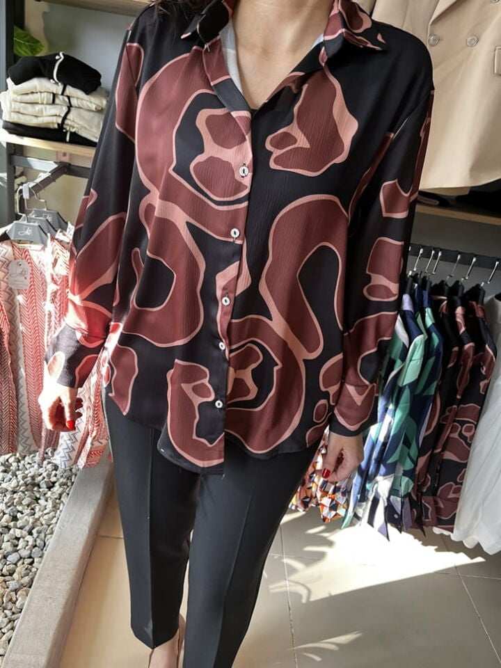 İpek Saten Kahve Siyah Desenli Gömlek