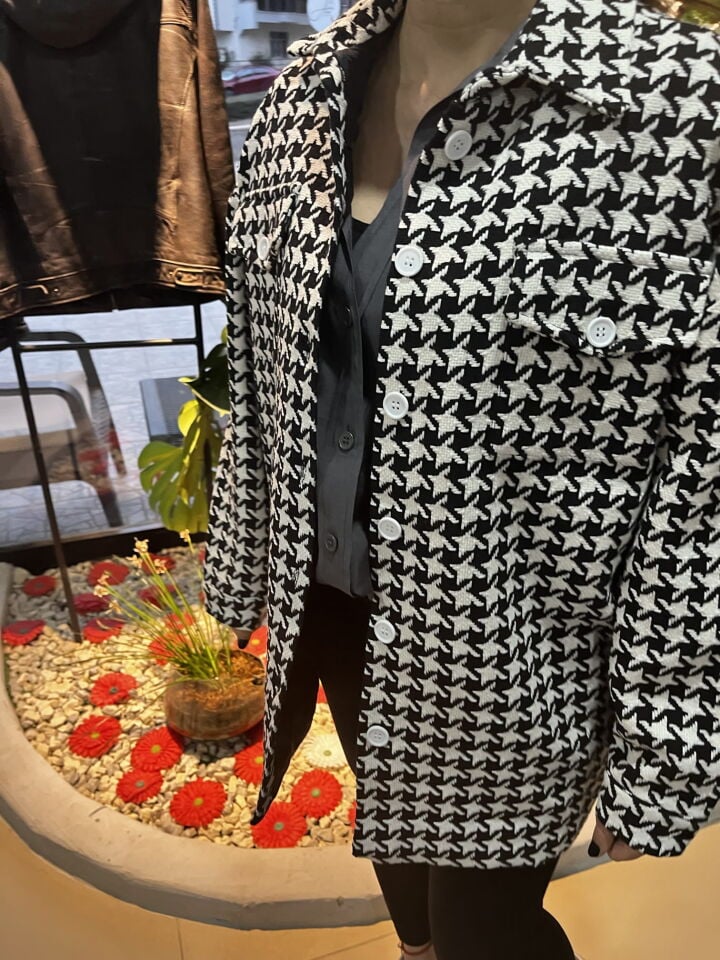 Kazayağı Siyah Beyaz Blazer Ceket