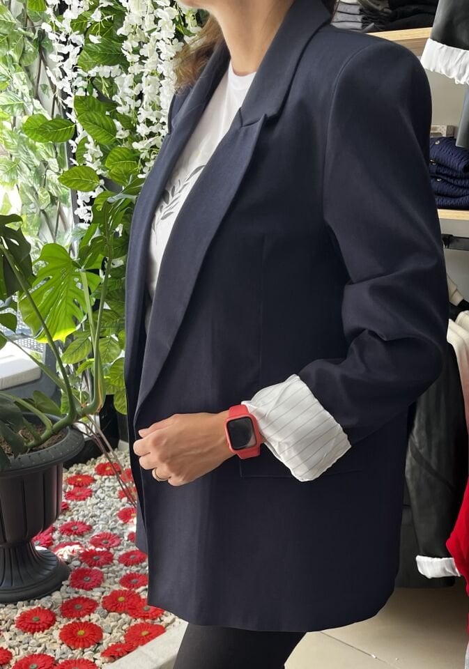Kolu Katlı Lacivert Oversize Blazer Ceket
