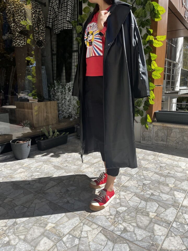 Uzun Deri Siyah Trençkot