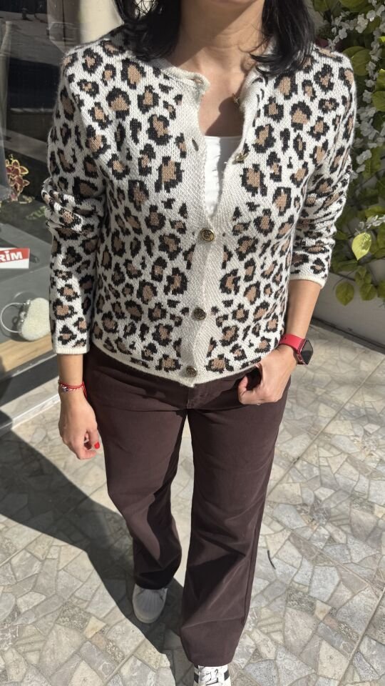 Kısa Leopar Triko Hırka