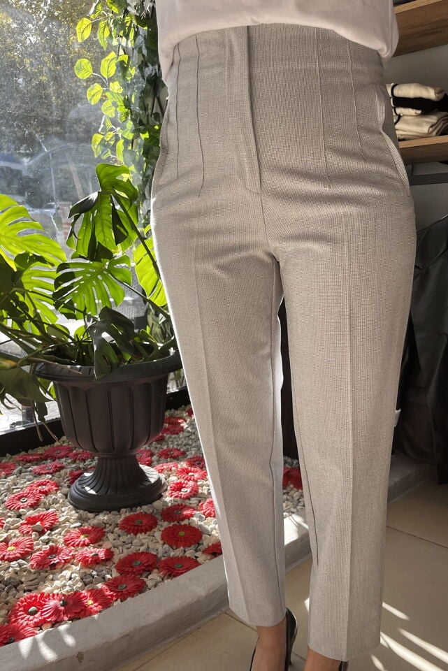 Pensli Gri Pötikareli Havuç Pantolon